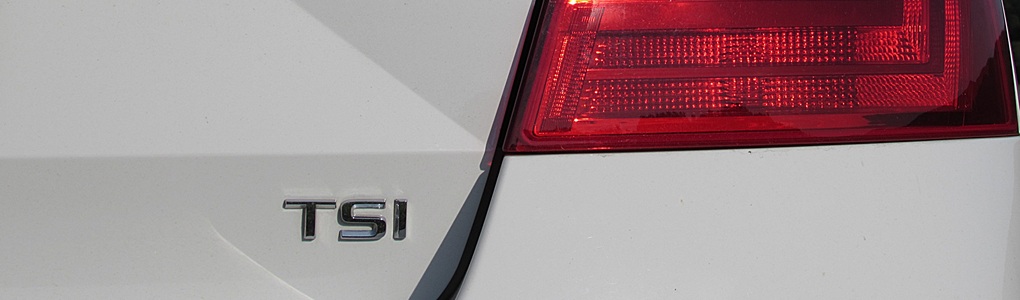 tsi-motorroblemen--achterkant-auto-tsi-logo